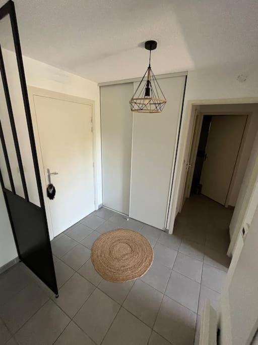 Joli Appt 45 M2 Avec Terrasse Apartment Lunel  Exterior photo